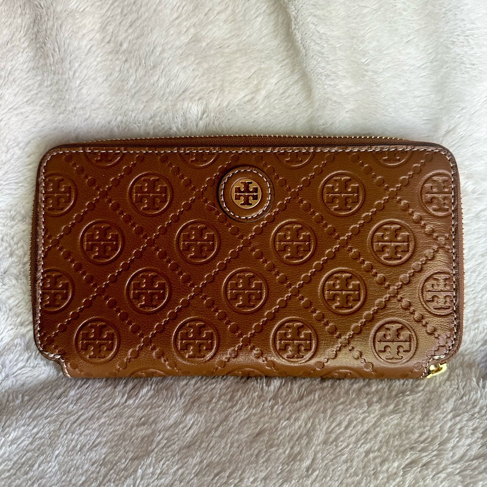 Tory Burch T Monogram Zip Continental Wallet